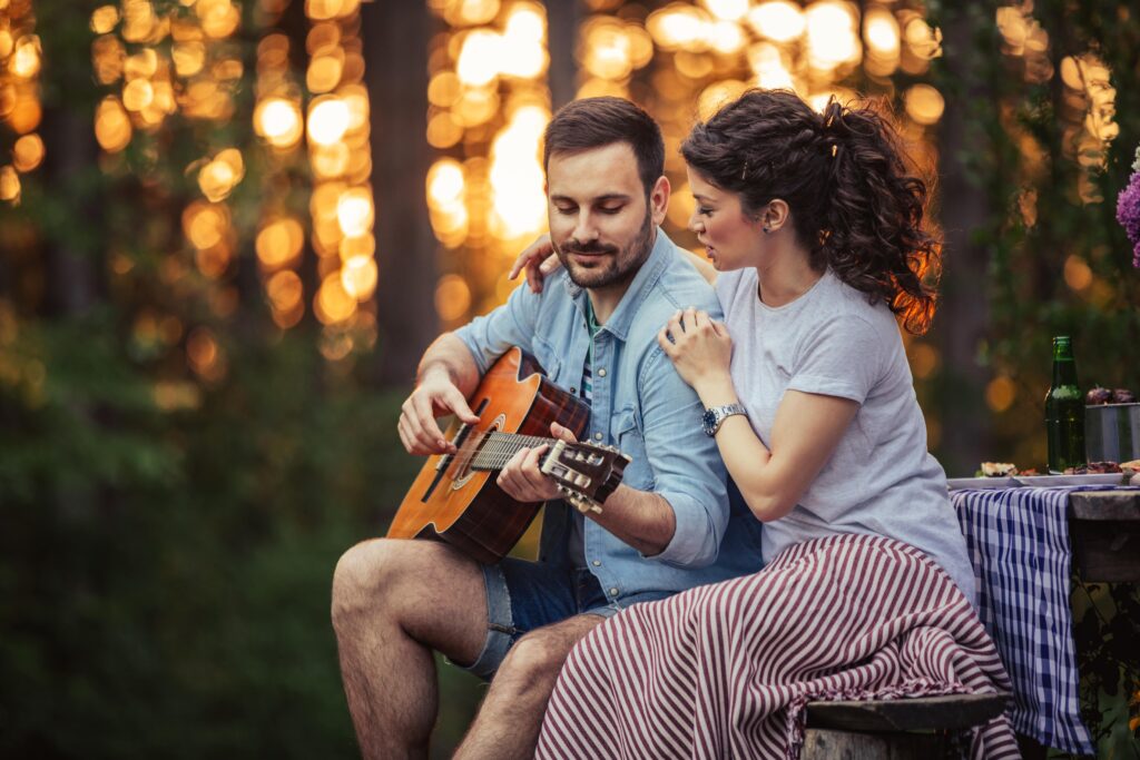 How To Make Someone Fall In Love With You? 4 be attentive