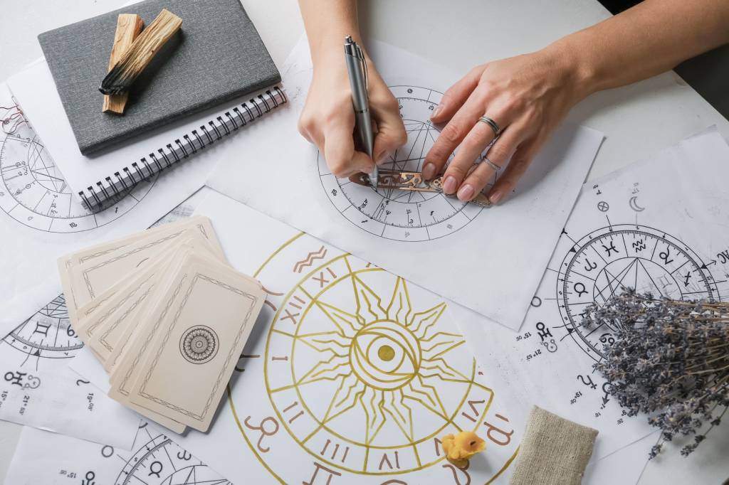 Minor Arcana in Tarot Reading