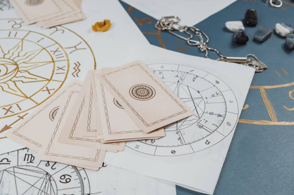 Love Tarot For FREE 31 love tarot for free