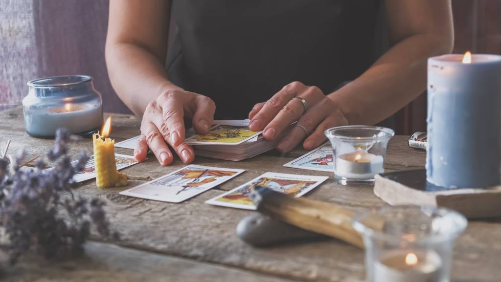 Love Tarot Reading Free 15 love tarot reading free