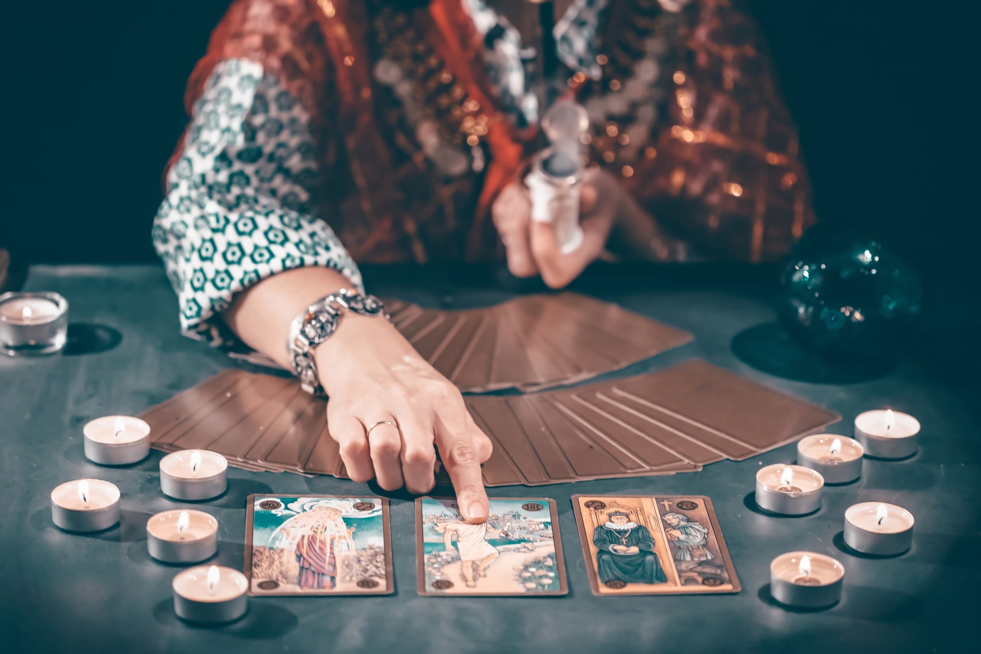 3 car tarot spread past present and future reading the cards