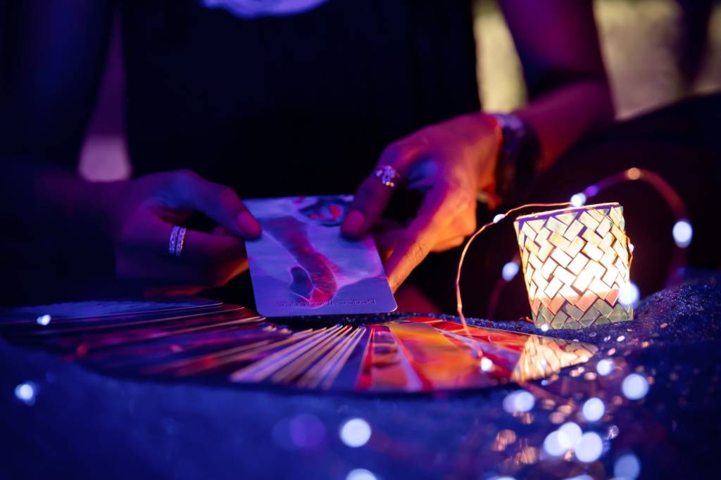 Love Tarot Card Questions 14 love tarot card reading