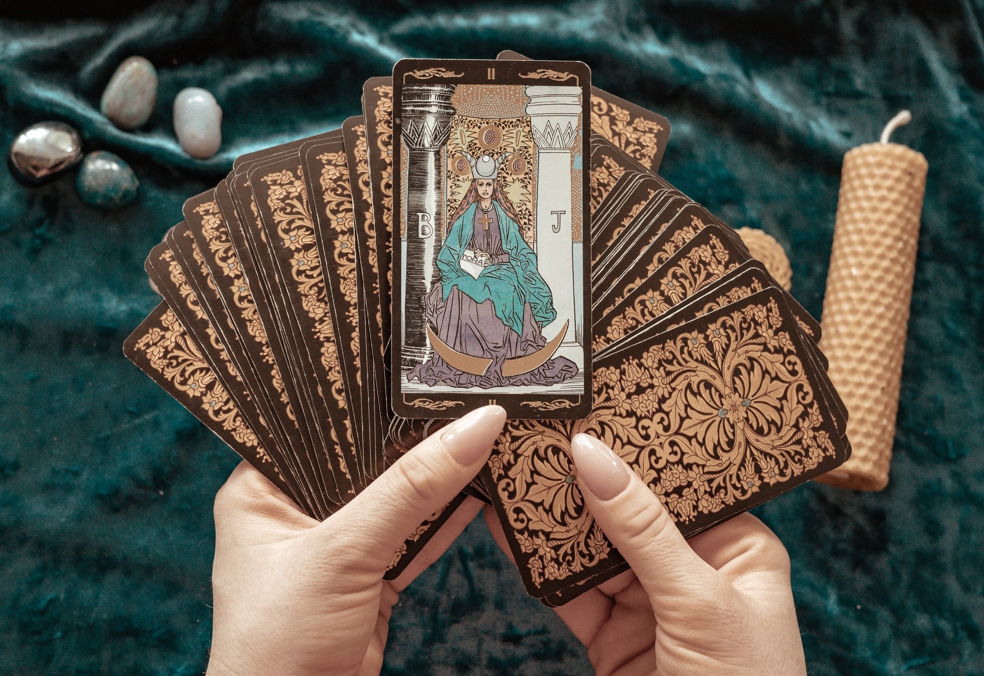 Love Tarot and The High Priestess Card