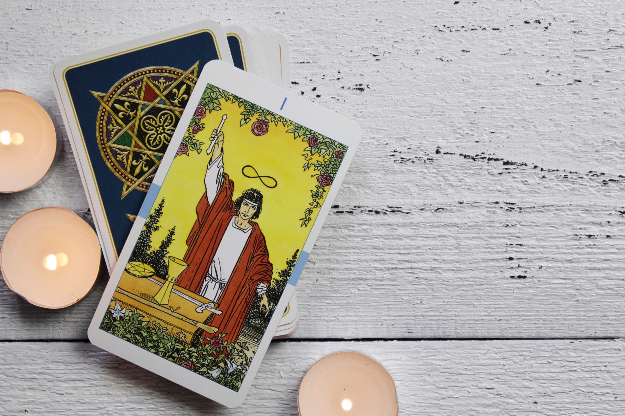 Love Tarot and The Magician Card